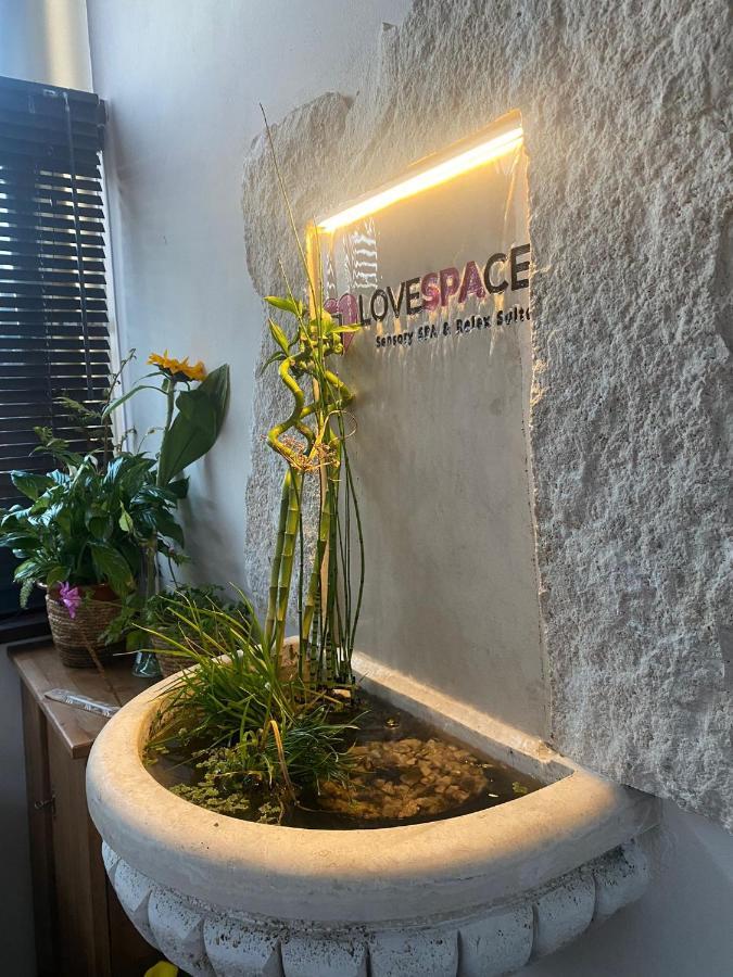 Love Space Sensory Spa & Relax Suite Santa Maria delle Mole 외부 사진
